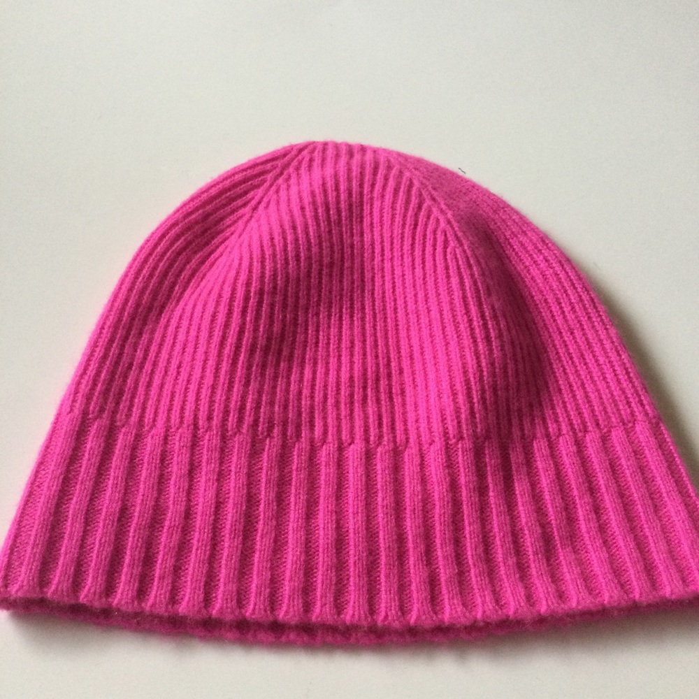 NORDSTROM CASHMERE KNIT BEANIE FLASH HOT PINK OS NWOT